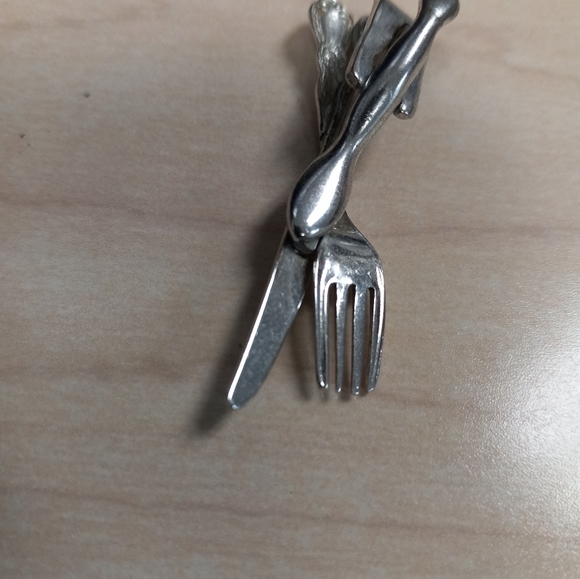 Vintage Silverware Spoon & Knife Brooch Jewelry Accessory Pin Preppy Neck Tie - Picture 9 of 13